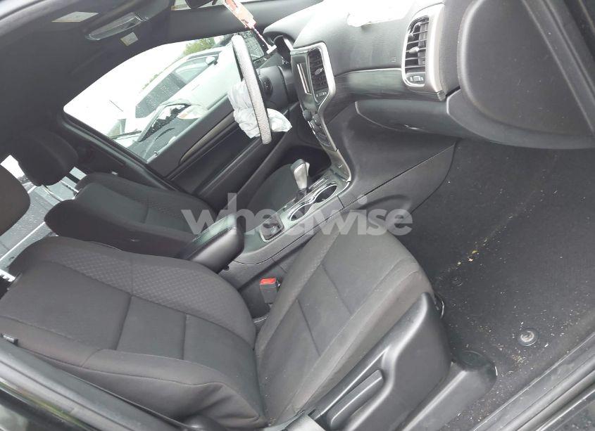 Photo 5 of 2021 Jeep Grand CHEROKEE LAREDO E 4X4 (VIN 1C4RJFAG7MC620691)