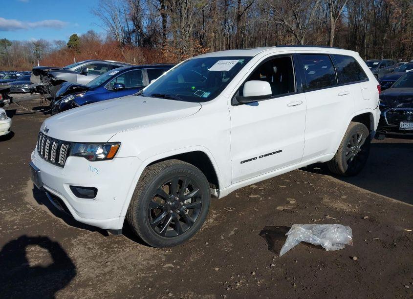 Photo 2 of 2021 Jeep Grand CHEROKEE LAREDO X 4X4 (VIN 1C4RJFAG7MC700508)