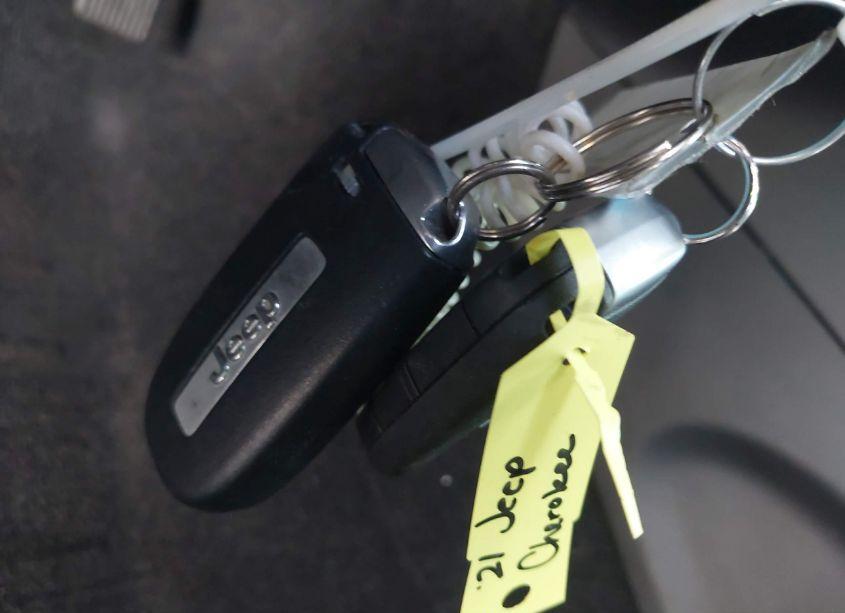 Photo 11 of 2021 Jeep Grand CHEROKEE LAREDO X 4X4 (VIN 1C4RJFAG7MC817540)