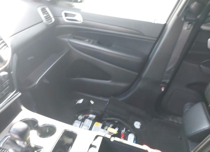 Photo 6 of 2021 Jeep Grand CHEROKEE LAREDO X 4X4 (VIN 1C4RJFAG7MC817540)