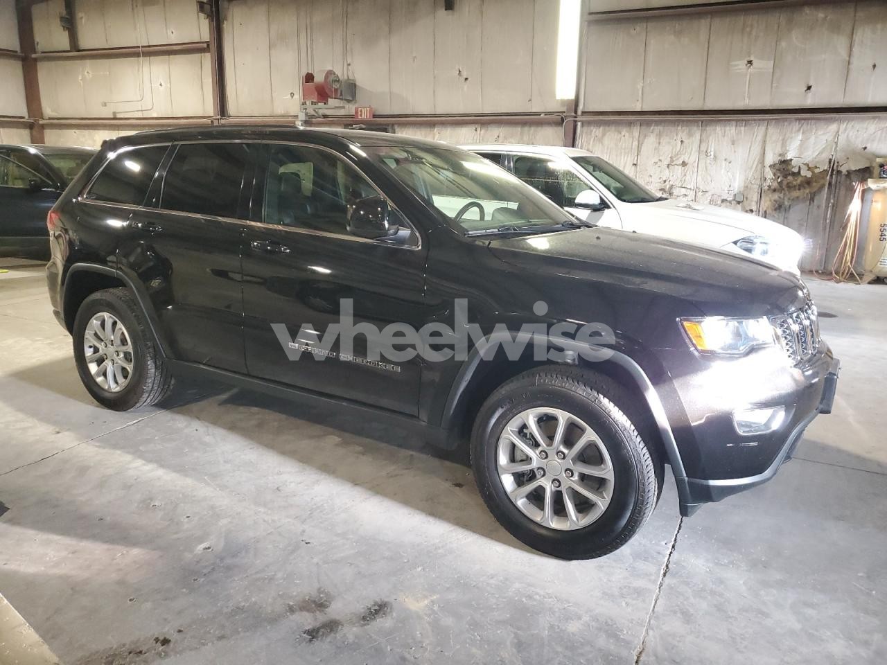 Photo 4 of 2022 JEEP GRAND CHEROKEE LAREDO E (VIN 1C4RJFAG7NC117289)