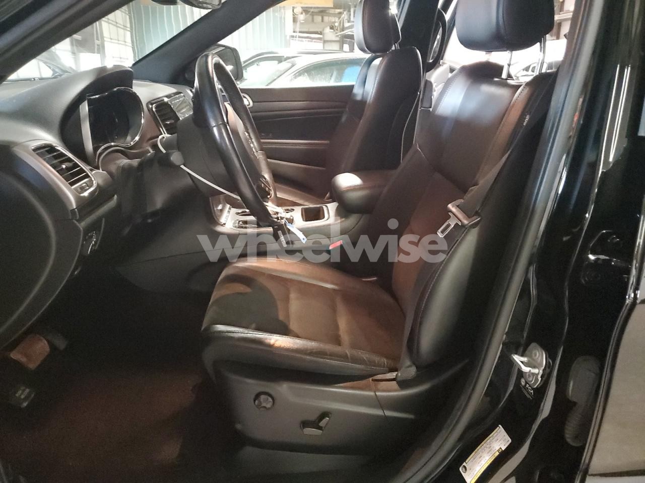 Photo 7 of 2022 JEEP GRAND CHEROKEE LAREDO E (VIN 1C4RJFAG7NC117289)