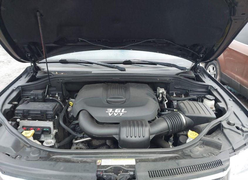 Photo 10 of 2012 Jeep Grand CHEROKEE LAREDO (VIN 1C4RJFAG8CC145695)