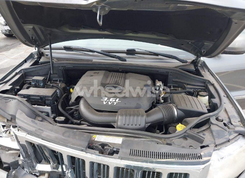 Photo 10 of 2012 Jeep Grand CHEROKEE LAREDO (VIN 1C4RJFAG8CC298268)