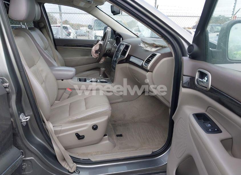 Photo 5 of 2012 Jeep Grand CHEROKEE LAREDO (VIN 1C4RJFAG8CC298268)