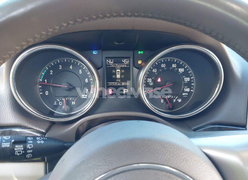 Photo 7 of 2012 Jeep Grand CHEROKEE LAREDO (VIN 1C4RJFAG8CC315330)