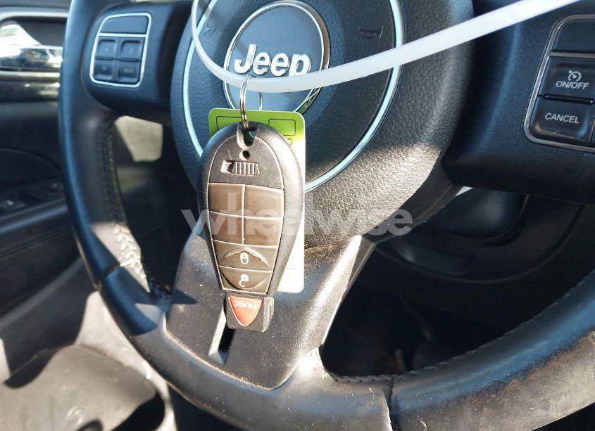 Photo 11 of 2012 Jeep Grand CHEROKEE LAREDO (VIN 1C4RJFAG8CC359117)