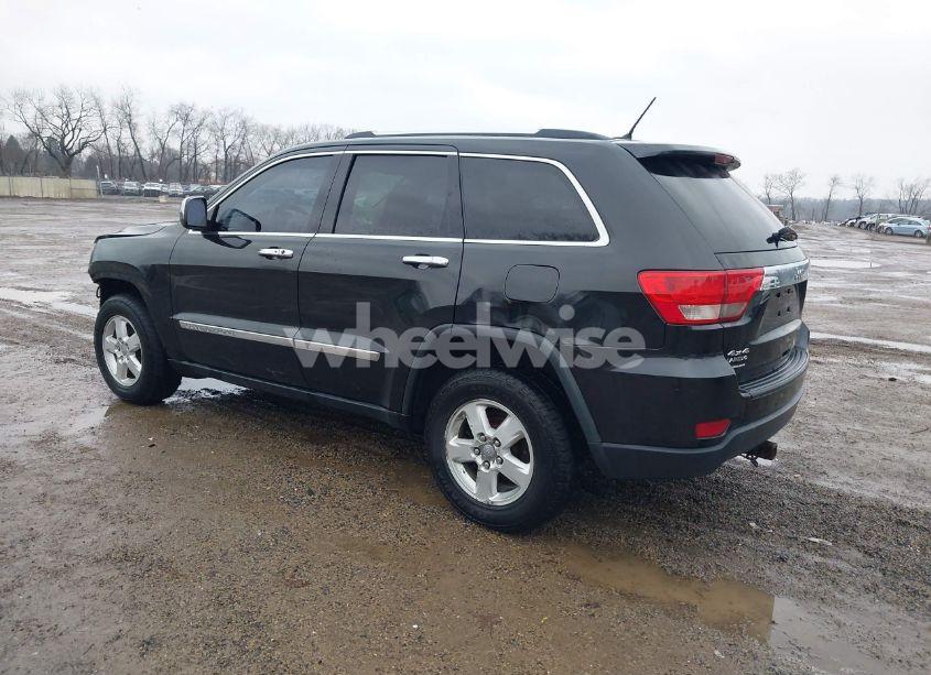 Photo 3 of 2013 Jeep Grand CHEROKEE LAREDO (VIN 1C4RJFAG8DC502391)
