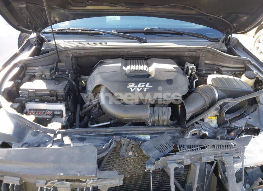 Photo 10 of 2013 Jeep Grand CHEROKEE LAREDO (VIN 1C4RJFAG8DC505839)