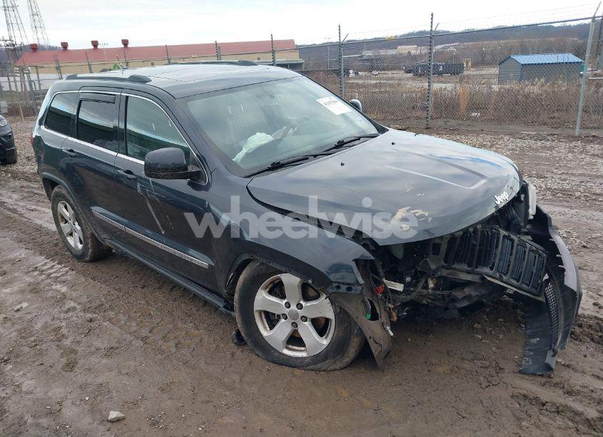 2013 Jeep Grand CHEROKEE LAREDO (VIN 1C4RJFAG8DC537111) main photo