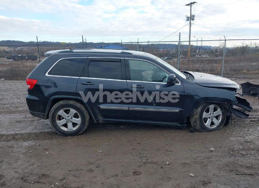 Photo 14 of 2013 Jeep Grand CHEROKEE LAREDO (VIN 1C4RJFAG8DC537111)