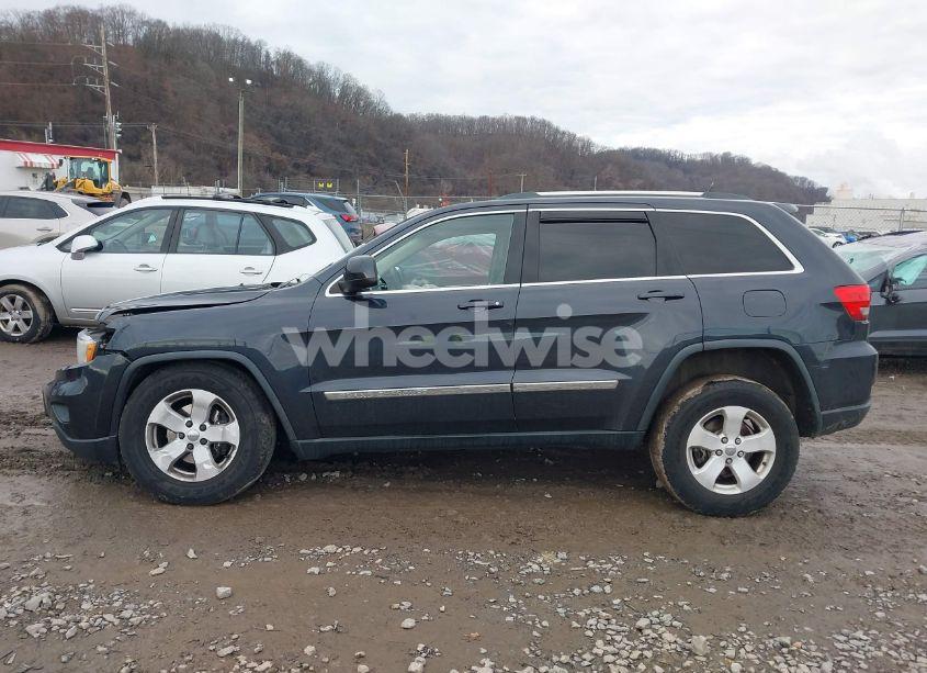 Photo 15 of 2013 Jeep Grand CHEROKEE LAREDO (VIN 1C4RJFAG8DC537111)