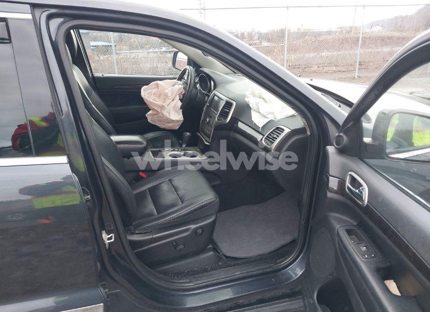 Photo 5 of 2013 Jeep Grand CHEROKEE LAREDO (VIN 1C4RJFAG8DC537111)