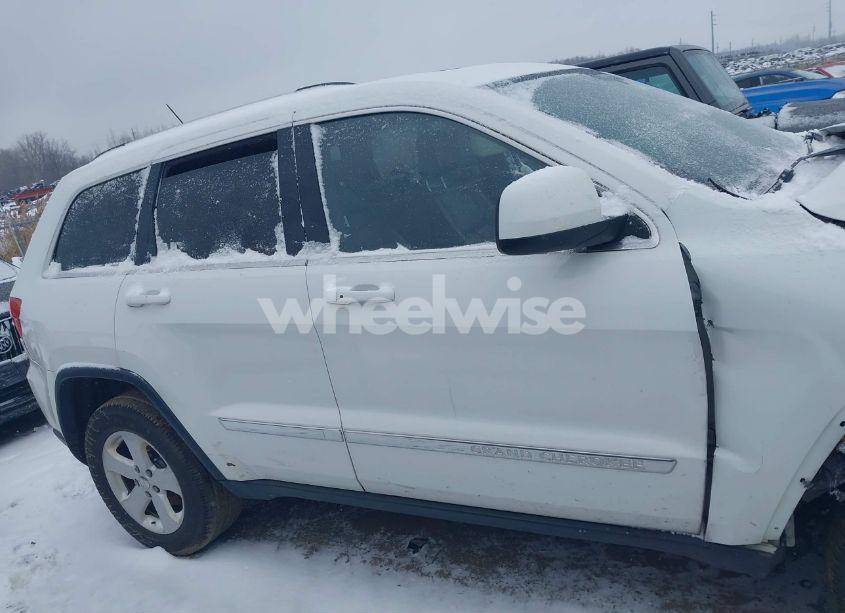 Photo 13 of 2013 Jeep Grand CHEROKEE LAREDO (VIN 1C4RJFAG8DC560114)