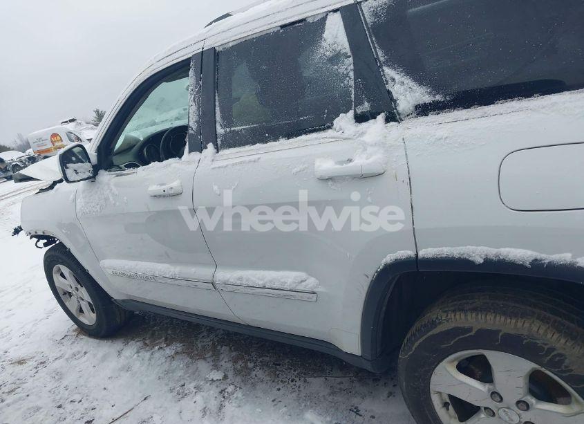 Photo 14 of 2013 Jeep Grand CHEROKEE LAREDO (VIN 1C4RJFAG8DC560114)