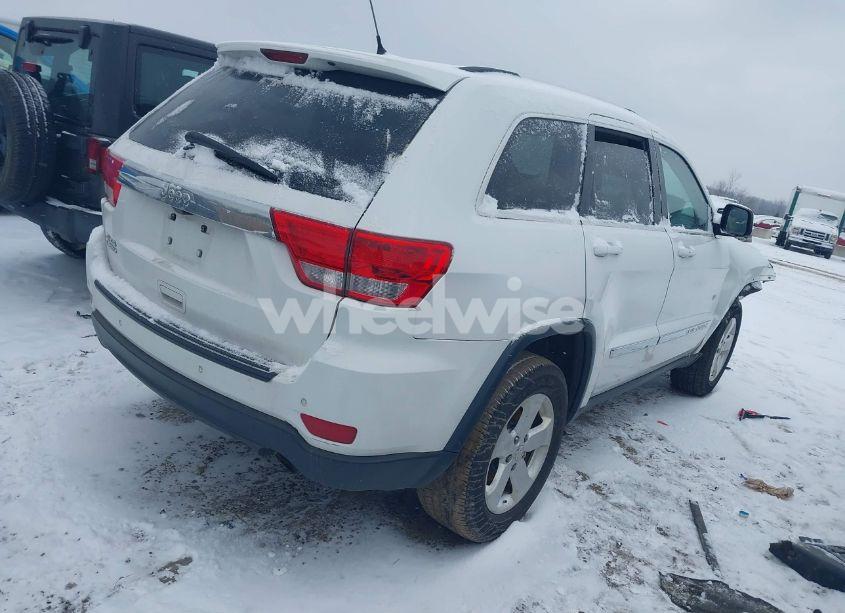 Photo 4 of 2013 Jeep Grand CHEROKEE LAREDO (VIN 1C4RJFAG8DC560114)
