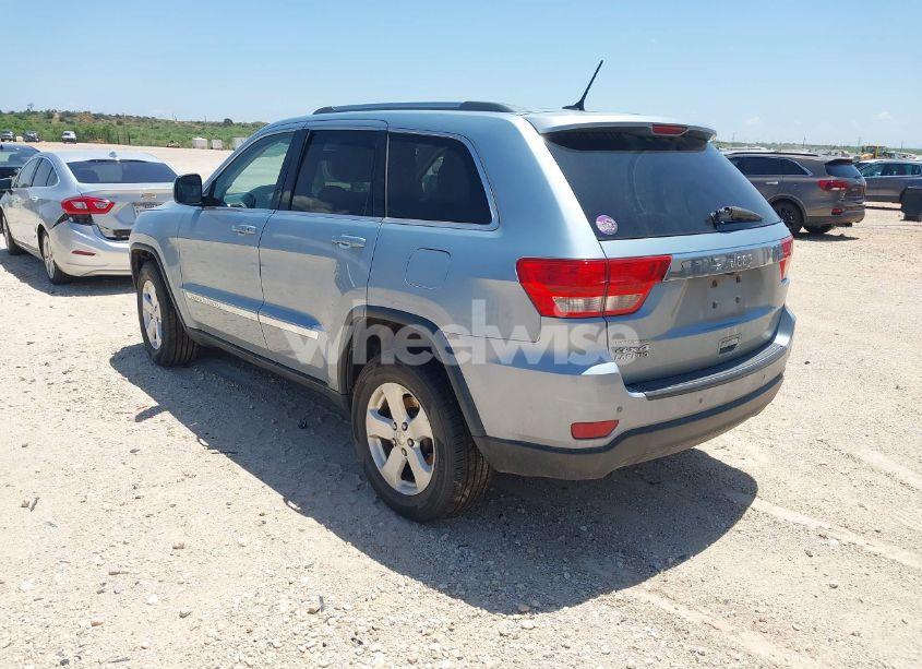 Photo 3 of 2013 Jeep Grand CHEROKEE LAREDO (VIN 1C4RJFAG8DC560551)