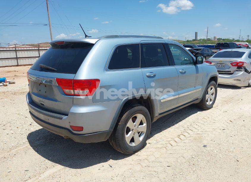 Photo 4 of 2013 Jeep Grand CHEROKEE LAREDO (VIN 1C4RJFAG8DC560551)