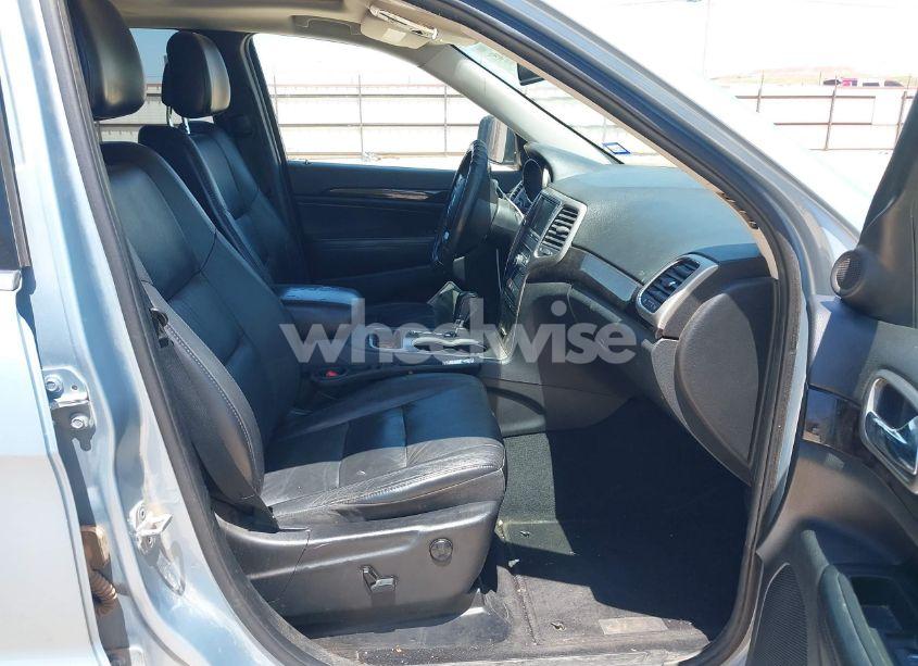 Photo 5 of 2013 Jeep Grand CHEROKEE LAREDO (VIN 1C4RJFAG8DC560551)