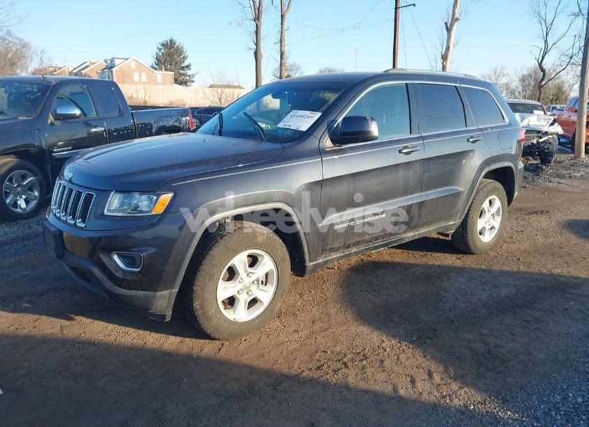 Photo 2 of 2015 Jeep Grand CHEROKEE LAREDO (VIN 1C4RJFAG8FC630892)