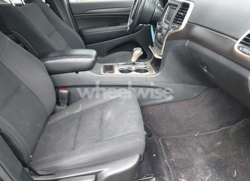 Photo 5 of 2016 Jeep Grand CHEROKEE LAREDO (VIN 1C4RJFAG8GC408502)