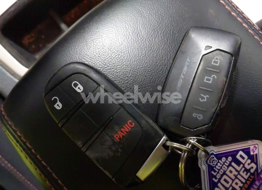 Photo 11 of 2016 Jeep Grand CHEROKEE 75TH ANNIVERSARY (VIN 1C4RJFAG8GC476475)