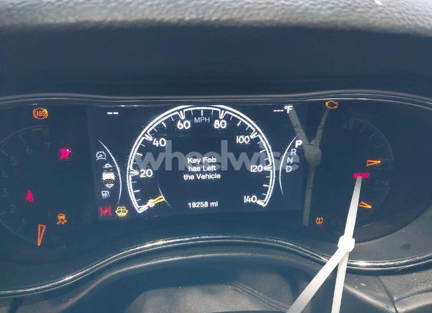 Photo 7 of 2017 Jeep Grand CHEROKEE ALTITUDE 4X4 (VIN 1C4RJFAG8HC721759)