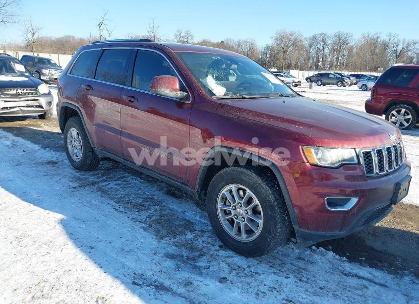2018 Jeep Grand CHEROKEE LAREDO E 4X4 (VIN 1C4RJFAG8JC127274) main photo