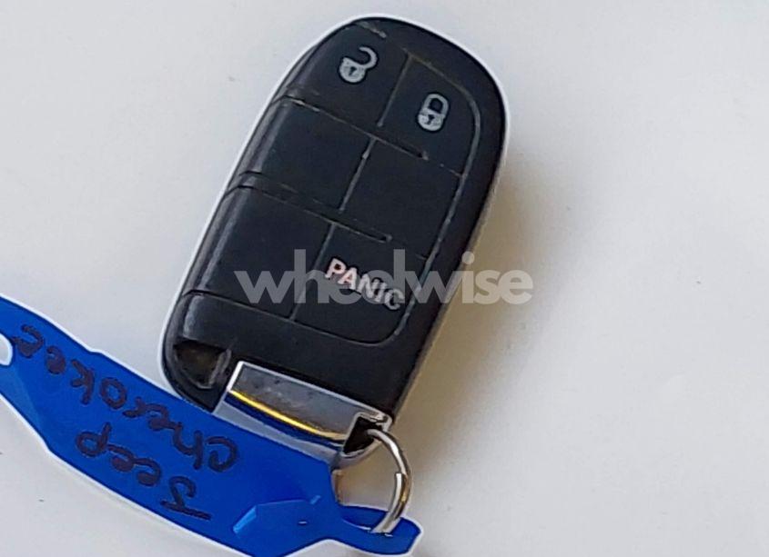 Photo 11 of 2018 Jeep Grand CHEROKEE LAREDO E 4X4 (VIN 1C4RJFAG8JC127274)