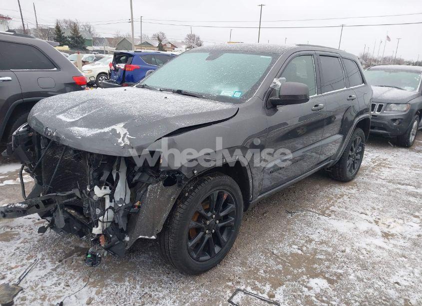 Photo 2 of 2018 Jeep Grand CHEROKEE ALTITUDE 4X4 (VIN 1C4RJFAG8JC135861)