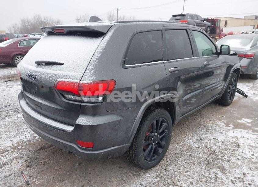 Photo 4 of 2018 Jeep Grand CHEROKEE ALTITUDE 4X4 (VIN 1C4RJFAG8JC135861)