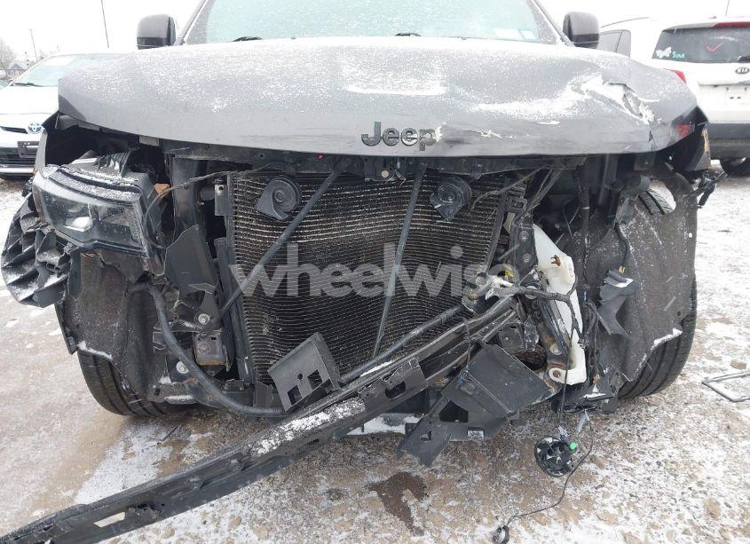 Photo 6 of 2018 Jeep Grand CHEROKEE ALTITUDE 4X4 (VIN 1C4RJFAG8JC135861)