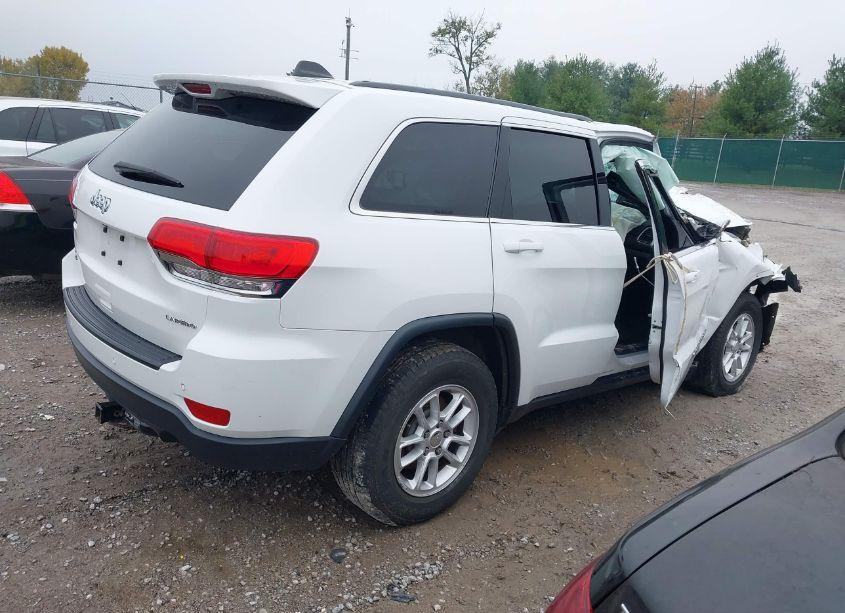 Photo 4 of 2018 Jeep Grand CHEROKEE LAREDO 4X4 (VIN 1C4RJFAG8JC166673)