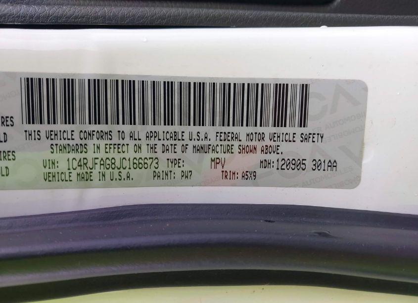 Photo 9 of 2018 Jeep Grand CHEROKEE LAREDO 4X4 (VIN 1C4RJFAG8JC166673)