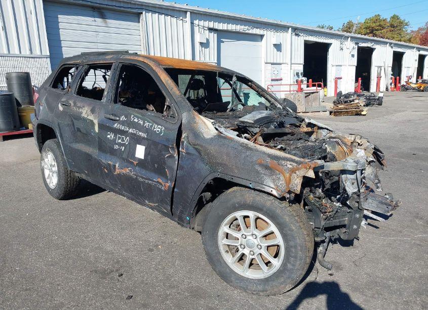 2018 Jeep Grand CHEROKEE LAREDO E 4X4 (VIN 1C4RJFAG8JC314546) main photo