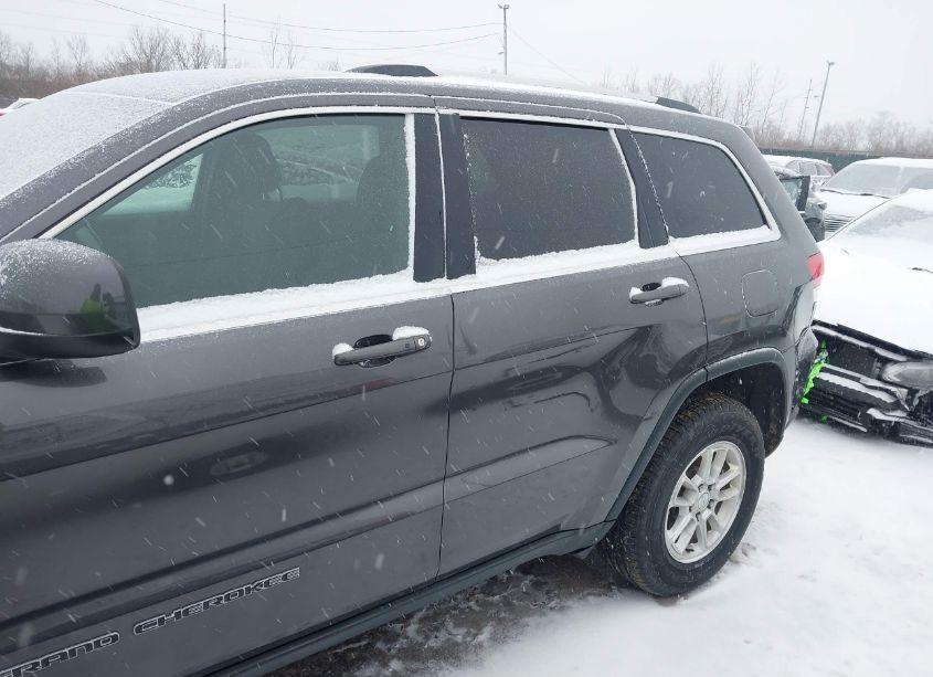 Photo 14 of 2018 Jeep Grand CHEROKEE LAREDO E 4X4 (VIN 1C4RJFAG8JC321965)