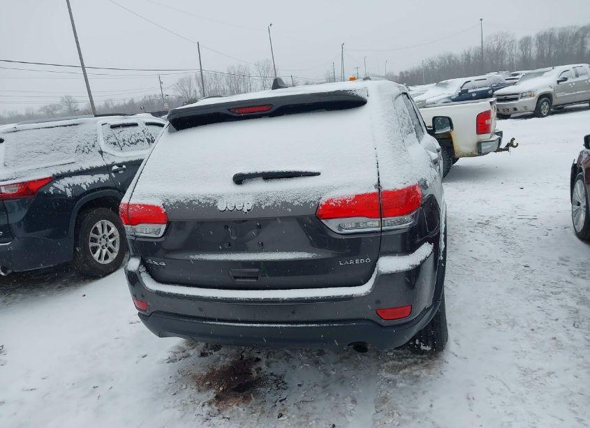 Photo 16 of 2018 Jeep Grand CHEROKEE LAREDO E 4X4 (VIN 1C4RJFAG8JC321965)