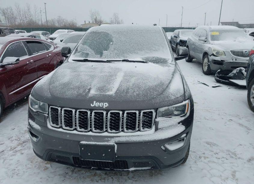 Photo 6 of 2018 Jeep Grand CHEROKEE LAREDO E 4X4 (VIN 1C4RJFAG8JC321965)