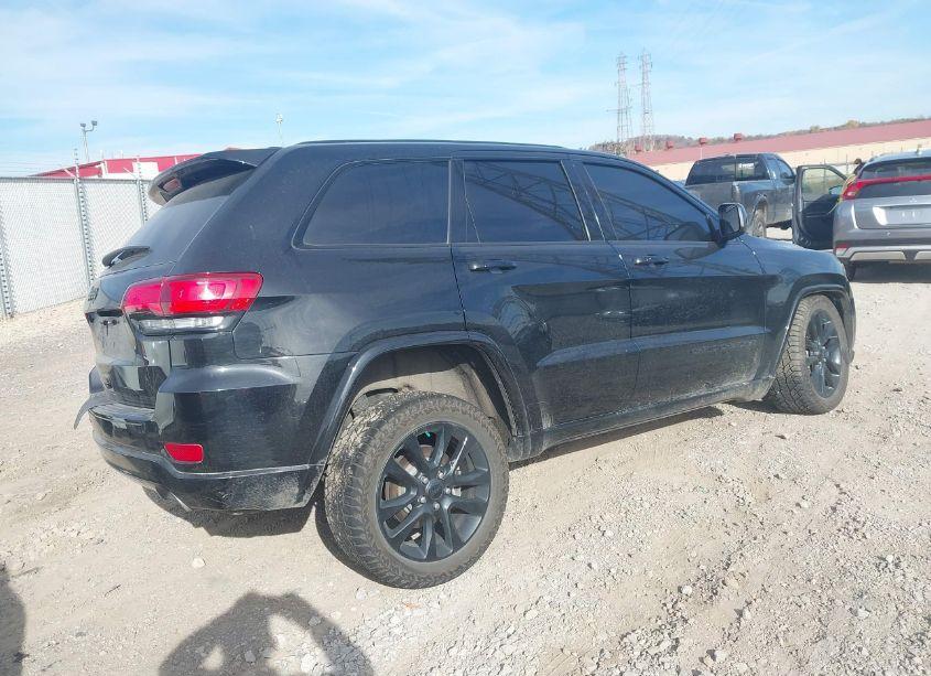 Photo 4 of 2018 Jeep Grand CHEROKEE ALTITUDE 4X4 (VIN 1C4RJFAG8JC391398)