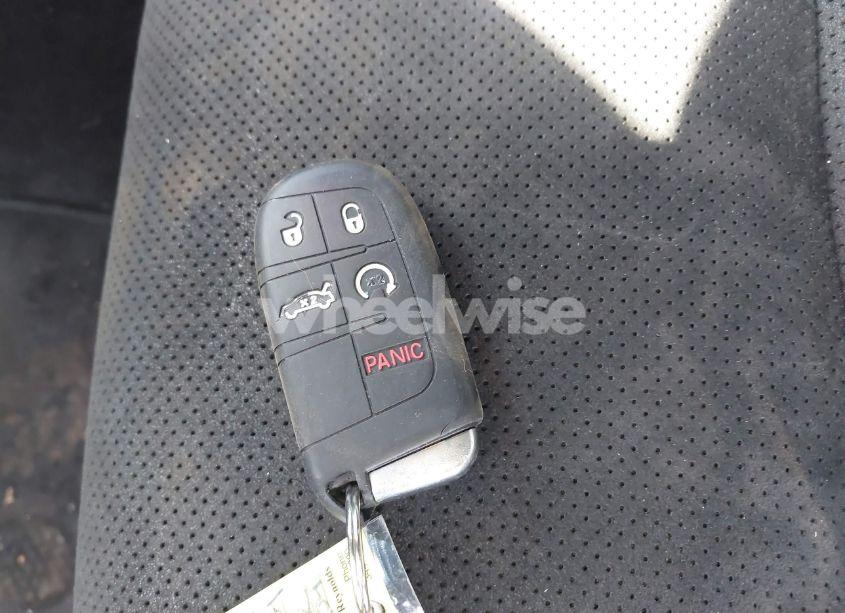 Photo 11 of 2019 Jeep Grand CHEROKEE ALTITUDE 4X4 (VIN 1C4RJFAG8KC601354)