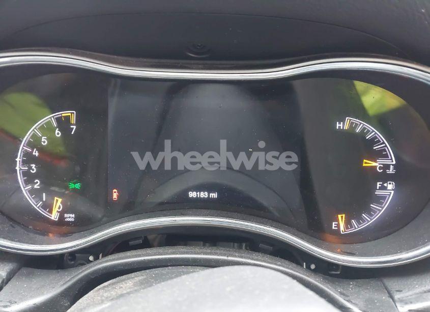 Photo 7 of 2019 Jeep Grand CHEROKEE LAREDO E 4X4 (VIN 1C4RJFAG8KC669301)