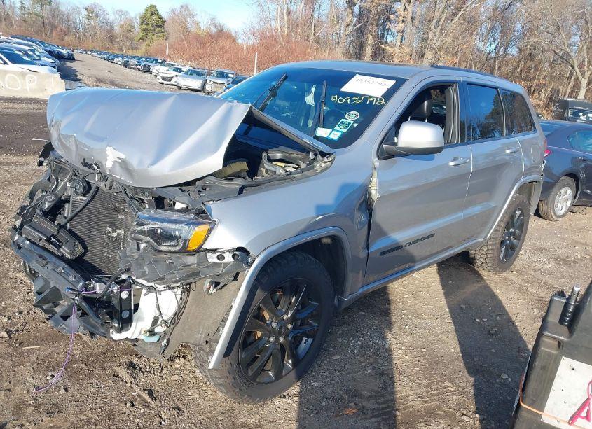 Photo 2 of 2019 Jeep Grand CHEROKEE ALTITUDE 4X4 (VIN 1C4RJFAG8KC853864)