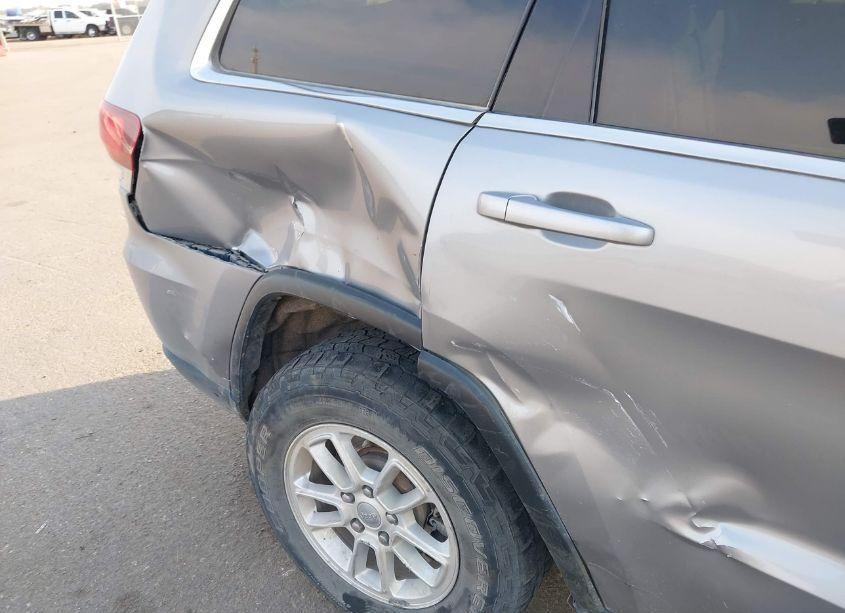 Photo 17 of 2020 Jeep Grand CHEROKEE LAREDO (VIN 1C4RJFAG8LC125267)