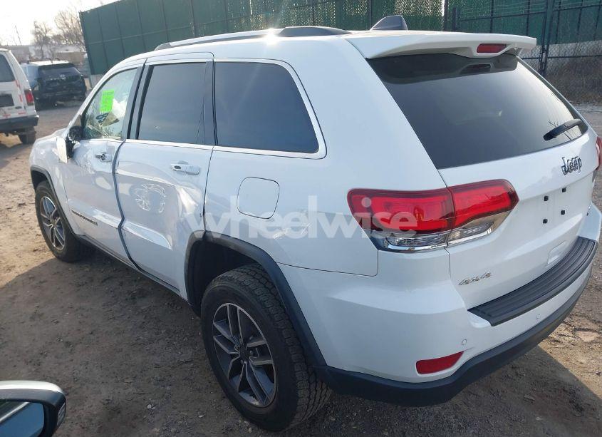 Photo 3 of 2020 Jeep Grand CHEROKEE LAREDO E 4X4 (VIN 1C4RJFAG8LC251029)