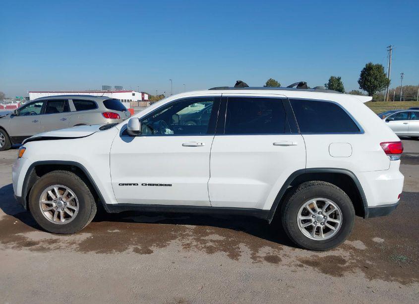 Photo 14 of 2020 Jeep Grand CHEROKEE LAREDO E 4X4 (VIN 1C4RJFAG8LC341300)