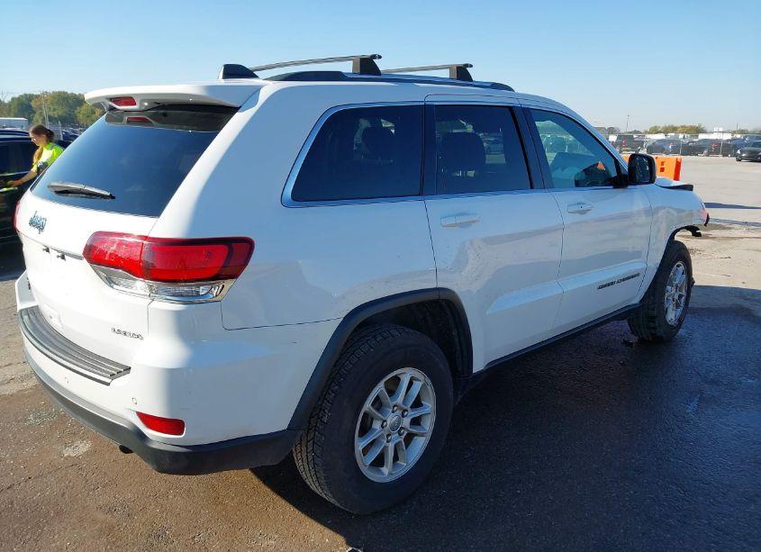 Photo 4 of 2020 Jeep Grand CHEROKEE LAREDO E 4X4 (VIN 1C4RJFAG8LC341300)