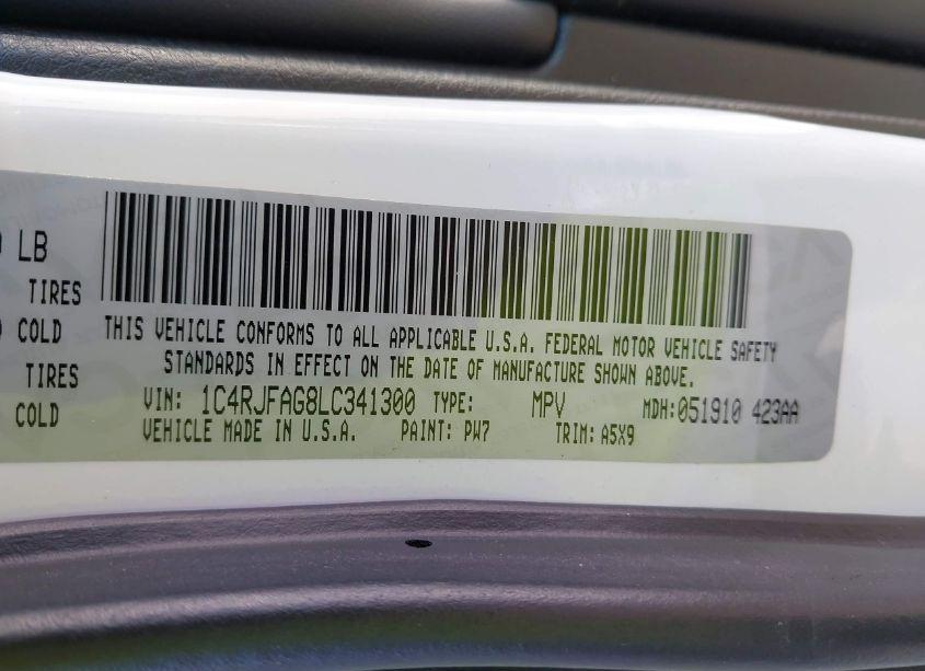 Photo 9 of 2020 Jeep Grand CHEROKEE LAREDO E 4X4 (VIN 1C4RJFAG8LC341300)