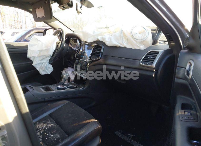 Photo 5 of 2021 Jeep Grand CHEROKEE LAREDO X 4X4 (VIN 1C4RJFAG8MC621977)