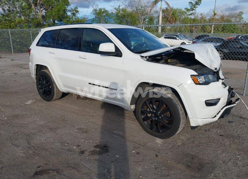 2022 Jeep Grand CHEROKEE WK LAREDO X 4X4 (VIN 1C4RJFAG8NC150575) main photo