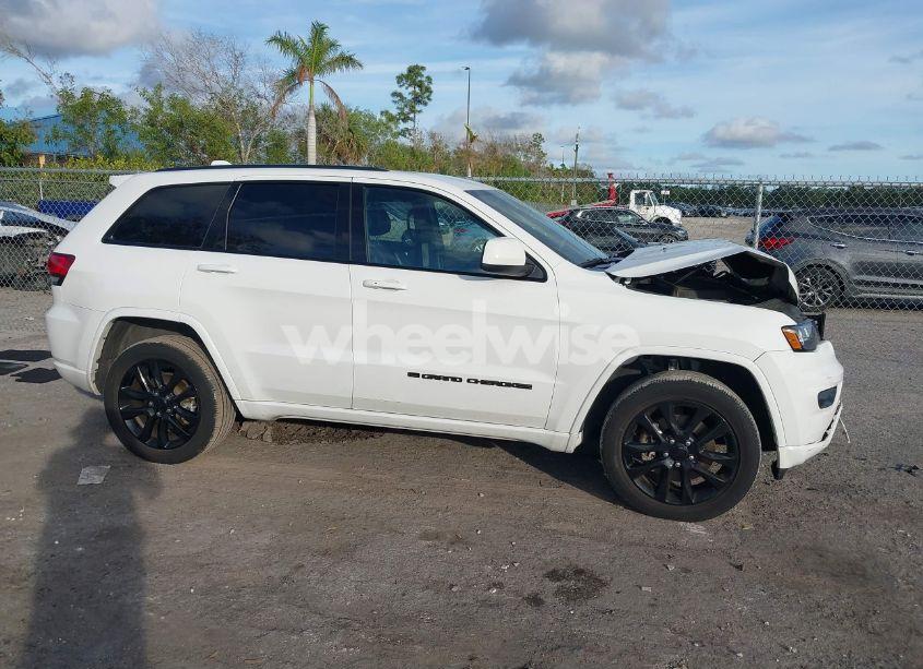 Photo 13 of 2022 Jeep Grand CHEROKEE WK LAREDO X 4X4 (VIN 1C4RJFAG8NC150575)